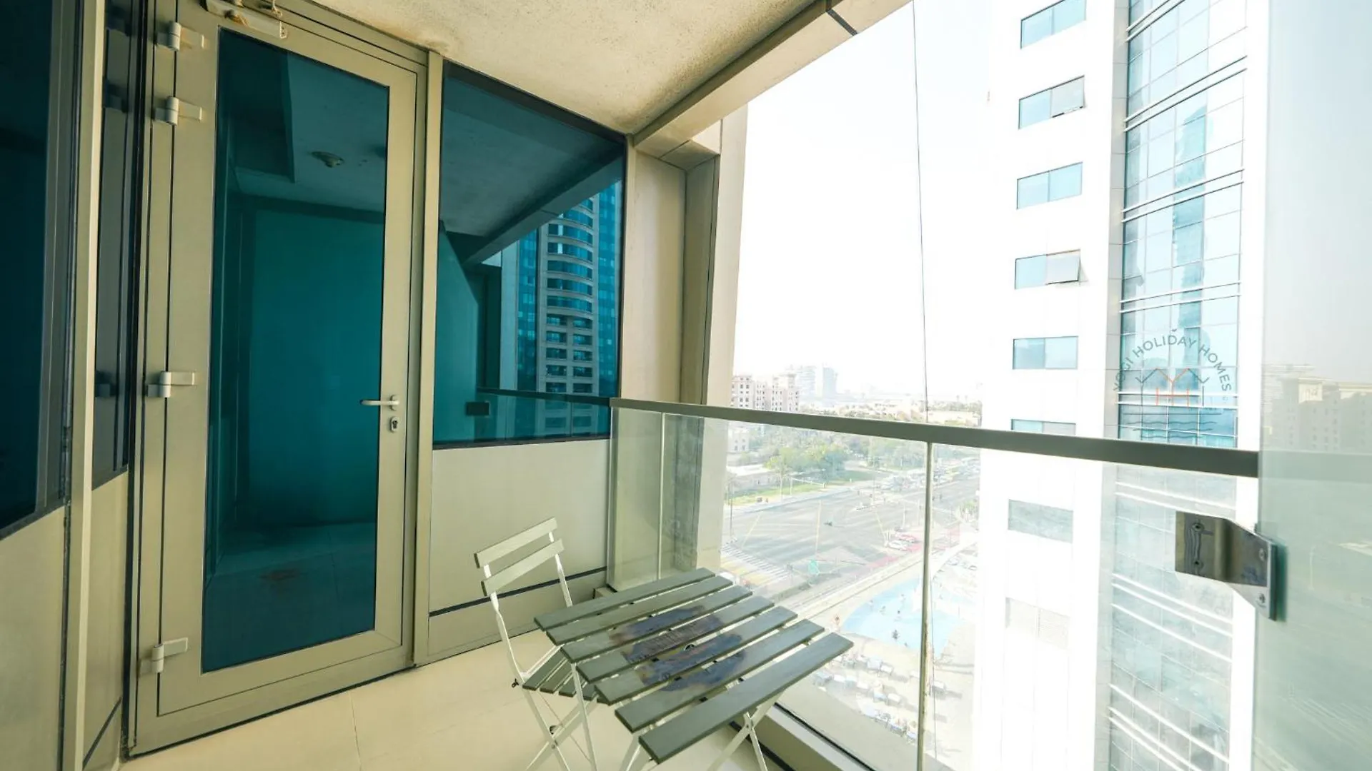 Apartment Elite 3Br Retreat - City Lights & Marina Bliss Dubai